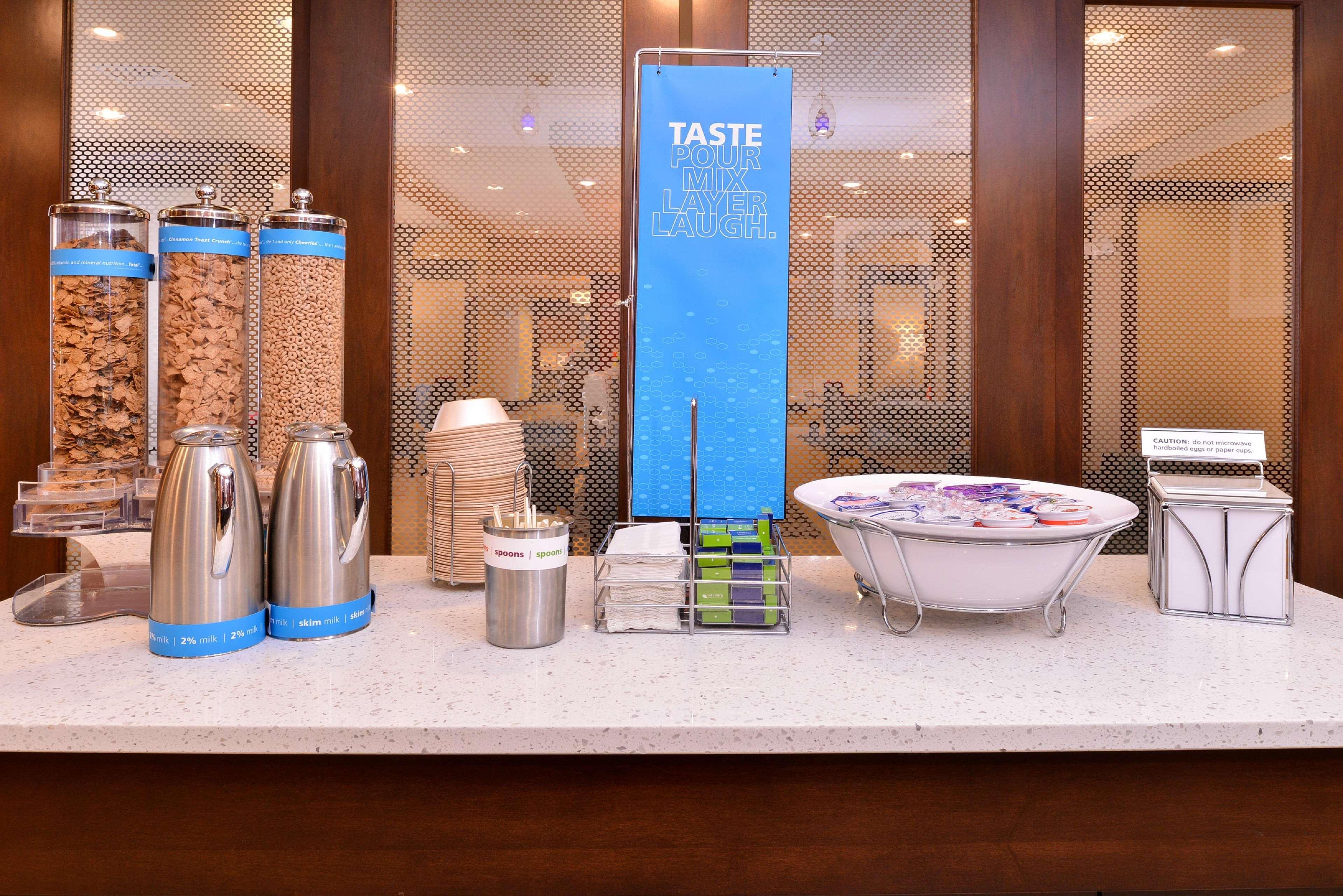 Hampton Inn Rome Eksteriør bilde